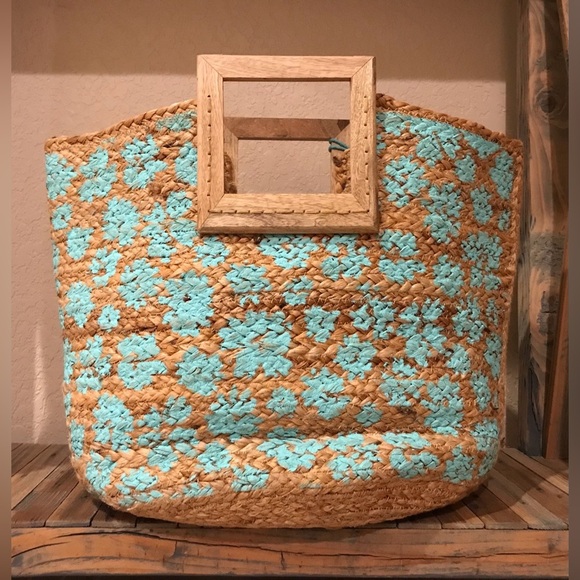 Woven Jute Straw Hobo Bag Tote W/Wooden Handles & Tortoise SeaShell Tassel Charm - Picture 4 of 12